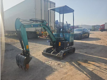 Mini escavadeira KOMATSU PC18