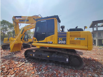 Escavadora de rastos KOMATSU PC200-8