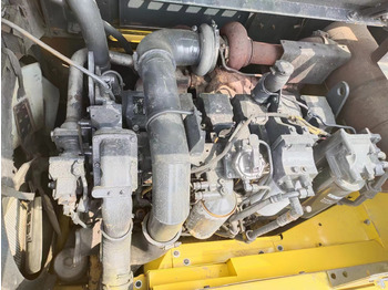 Escavadora de rastos KOMATSU PC400-8R: foto 4