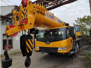 Grua móvel XCMG QY70K