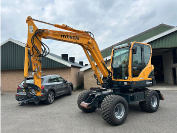 Escavadeira de rodas HYUNDAI