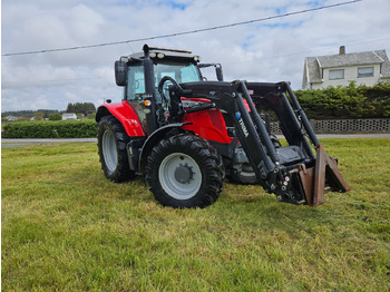 Trator MASSEY FERGUSON 6715