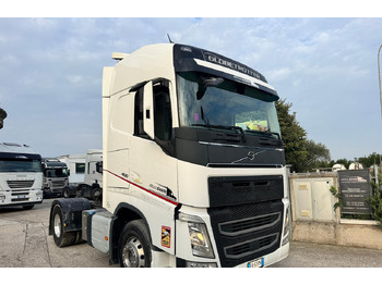 Tractor VOLVO FH 460
