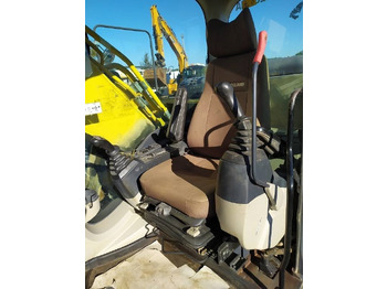 Escavadora de rastos New Holland E 265 C: foto 4