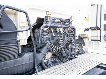 Locação financeira de MAN TGX 18.480 XLX BLS+INTARDER MAN TGX 18.480 XLX BLS+INTARDER: foto 4