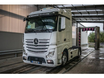 Tractor MERCEDES-BENZ Actros 1845