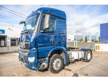 Tractor MERCEDES-BENZ Actros 1843
