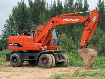 Escavadeira de rodas DOOSAN DH150W-7