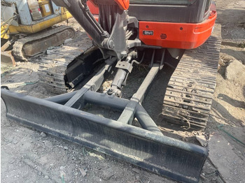 Mini escavadeira Kubota U35: foto 3