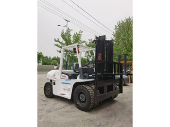 Empilhador a diesel TCM