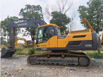 Escavadora de rastos VOLVO EC250