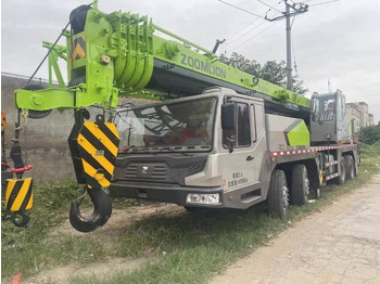 Guindaste sobre esteiras ZOOMLION ZTC550V