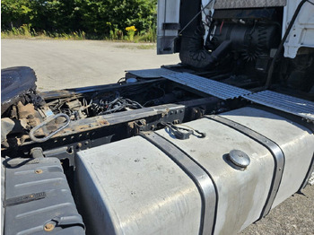 Locação financeira de  MAN 18.413 FLS - Manual pump and injectors, Intarder, Airco MAN 18.413 FLS - Manual pump and injectors, Intarder, Airco: foto 5