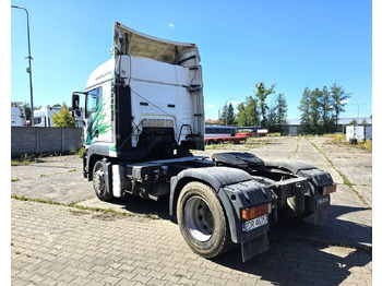 Locação financeira de  MAN 18.413 FLS - Manual pump and injectors, Intarder, Airco MAN 18.413 FLS - Manual pump and injectors, Intarder, Airco: foto 3