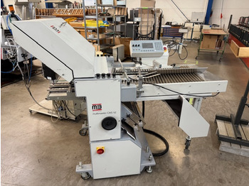 Máquina de dobrar papel