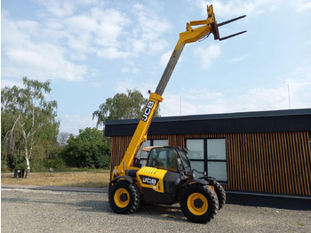Empilhador telescópico JCB