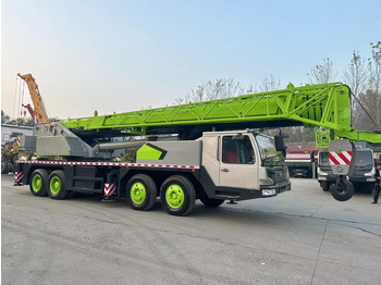 Grua móvel ZOOMLION ZTC700V