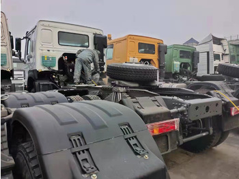 Tractor novo SINOTRUK ZZ4257V3247B: foto 5