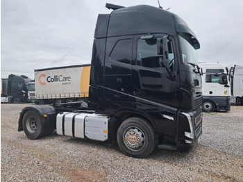 Tractor VOLVO FH