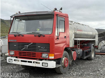 Camião cisterna VOLVO FL7