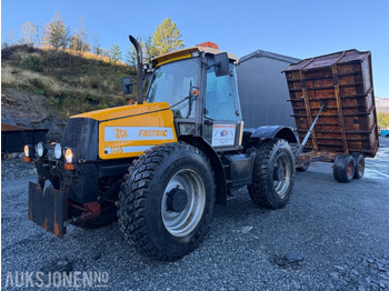 Trator JCB