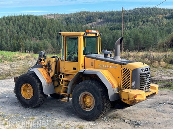 Pá carregadora de rodas VOLVO L110E