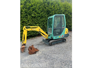Mini escavadeira YANMAR B15-3