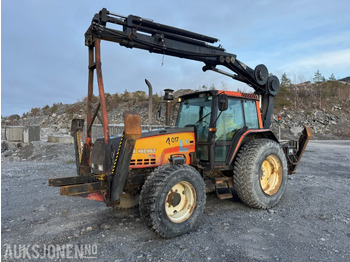 Trator VALMET 8100