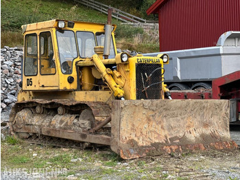 Equipamento de construção CATERPILLAR D5B