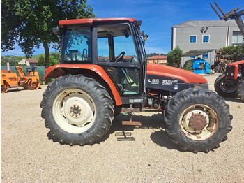 Trator NEW HOLLAND