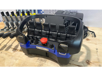 Reboque florestal novo Set Scanreco RC400 with Walvoil DPX100 Manitex, Palfinger, Atlas, Cormach: foto 3 Reboque florestal novo Set Scanreco RC400 with Walvoil DPX100 Manitex, Palfinger, Atlas, Cormach: foto 3