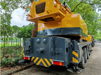 Grua móvel XCMG QY130K
