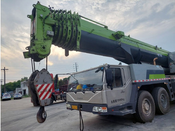 Grua móvel ZOOMLION ZAT2600V