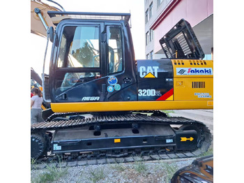 Escavadora de rastos CATERPILLAR 320D2