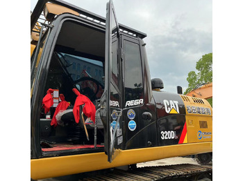 Escavadora de rastos CAT320DL EXCAVATOR: foto 2 Escavadora de rastos CAT320DL EXCAVATOR: foto 2