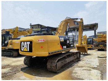 Escavadora de rastos CATERPILLAR