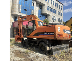 Escavadeira de rodas DOOSAN DH210W-7