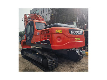 Escavadora de rastos DOOSAN DX225