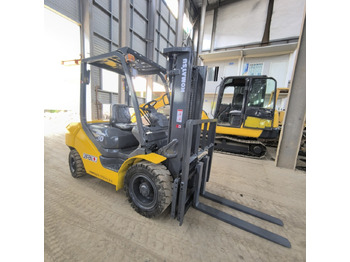 Empilhador a diesel KOMATSU