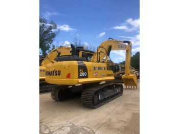 Escavadora de rastos KOMATSU PC200-8