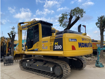Escavadora de rastos KOMATSU PC200-8