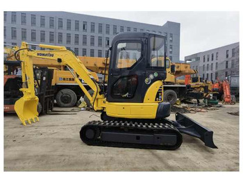 Mini escavadeira KOMATSU PC35