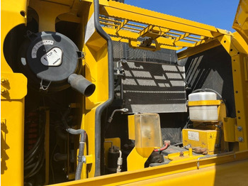 Escavadora de rastos Komatsu PC 160: foto 4