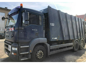 Caminhão de lixo MAN TGA 26.320