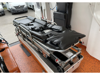 Ambulância Volkswagen Crafter Crafter 2.0-163KM Karetka Ambulans Wyposażony Model 2016: foto 4