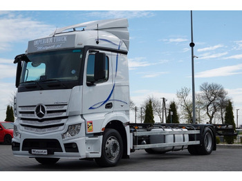 Camião transportador de contêineres/ Caixa móvel MERCEDES-BENZ Actros 1845