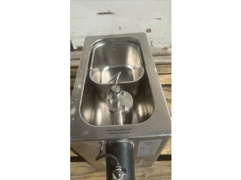 Equipamento de processamento de alimentos Mussana Whipped cream machine: foto 4