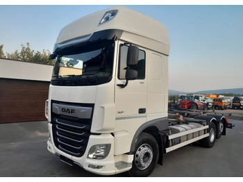 Camião chassi DAF XF 106 450