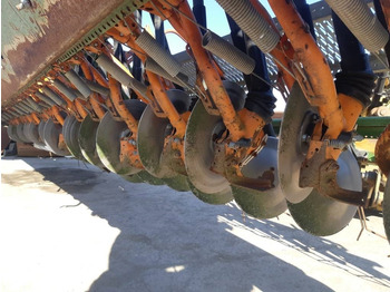 Semeadeira Amazone D8-60 Super: foto 4 Semeadeira Amazone D8-60 Super: foto 4