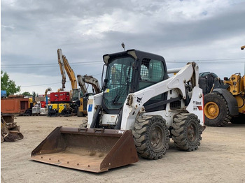 Mini pá carregadora BOBCAT
